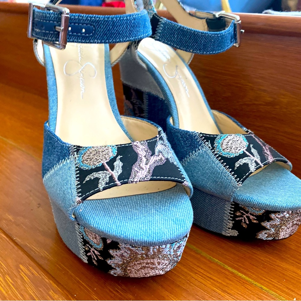 NWOT Jessica Simpson Platform Sandals